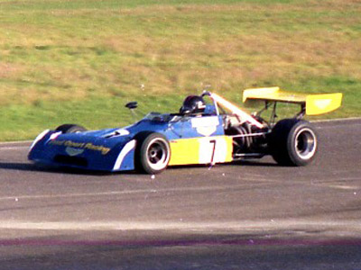 Jim Crawford in the Fred Opert Racing Chevron B27 at Thruxton in November 1974. Copyright Andrew Scriven 2010. Used with permission.