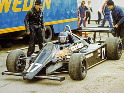 Kenny Acheson in his Maurer MM83 at Thruxton in April 1983. Copyright Alan Brown 2024. Used with permission.