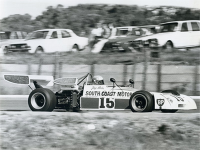Tony Martin in his Chevron B25 at Kyalami in 1974. Copyright David Pearson (<a href='http://www.motoprint.co.za/' target='_blank'>motoprint.co.za</a>) 2024. Used with permission.