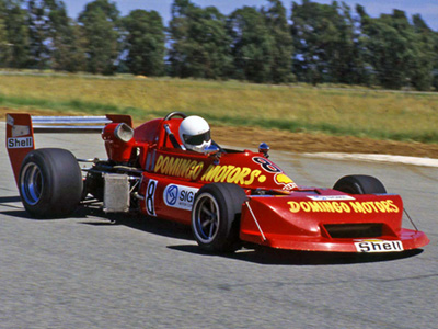 Mike Domingo in his March 76B at Welkom in 1981. Copyright David Pearson (<a href='http://www.motoprint.co.za/' target='_blank'>motoprint.co.za</a>) 2024. Used with permission.