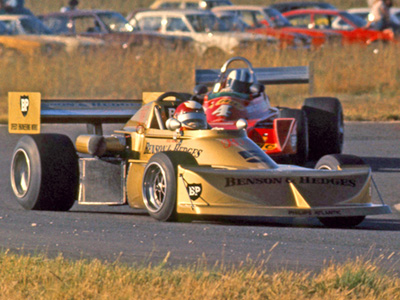 Nols Nieman in Alex Blignaut's Benson & Hedges March 77B at Welkom in 1977. Copyright David Pearson (<a href='http://www.motoprint.co.za/' target='_blank'>motoprint.co.za</a>) 2024. Used with permission.